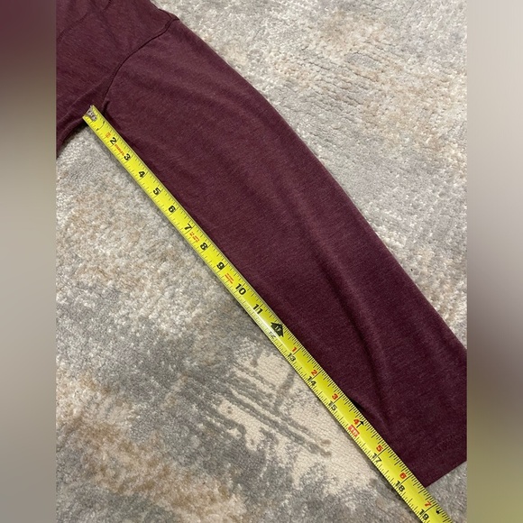 The KÜHL INARA™ Long Sleeve Shirt Women’s Size Medium Burgundy Wine Color EUC - Picture 10 of 10